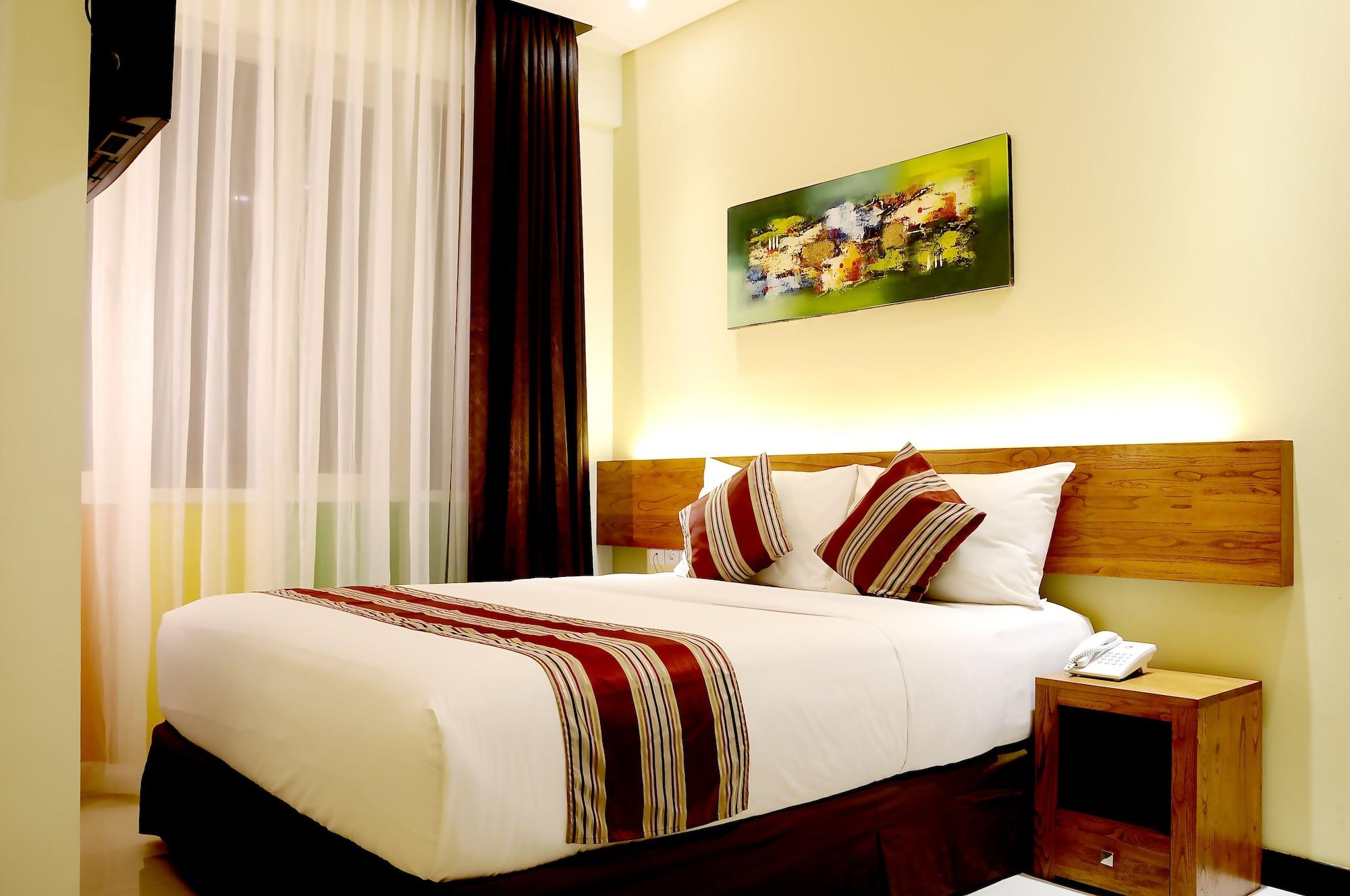 Biz Boulevard Hotel Manado Ngoại thất bức ảnh